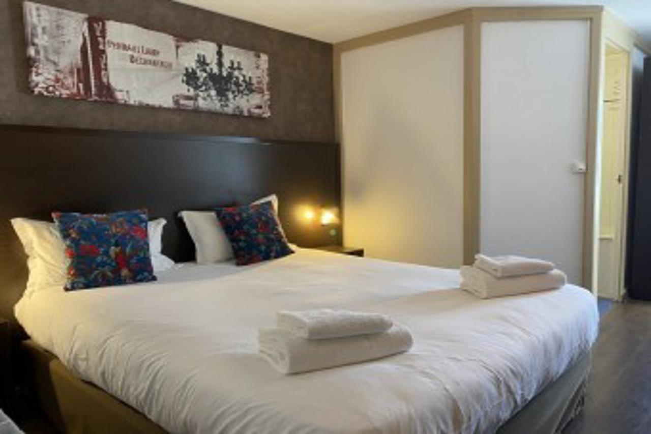 SHELDER Hôtel - CHERBOURG EN COTENTIN - Equeurdreville Cherbourg-en-Cotentin Exterior foto